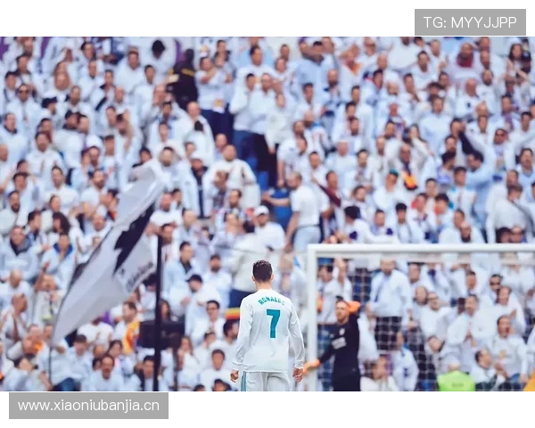 C罗 vs 大罗:前锋终结效率与时代适配性对比 C罗 vs 大罗:前锋终结效率与时代适配性对比