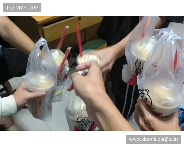 张楠赛场像冷面杀手，生活照却被室友爆出超爱喝奶茶？！